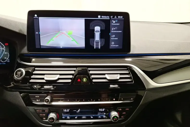 BMW 530 din 2022 cu 24.620 km - oferta BMW107409 - foto 10