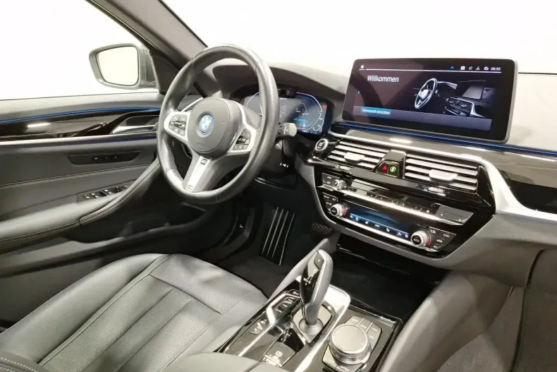 BMW 530 din 2022 cu 24.620 km - oferta BMW107409 - foto 16