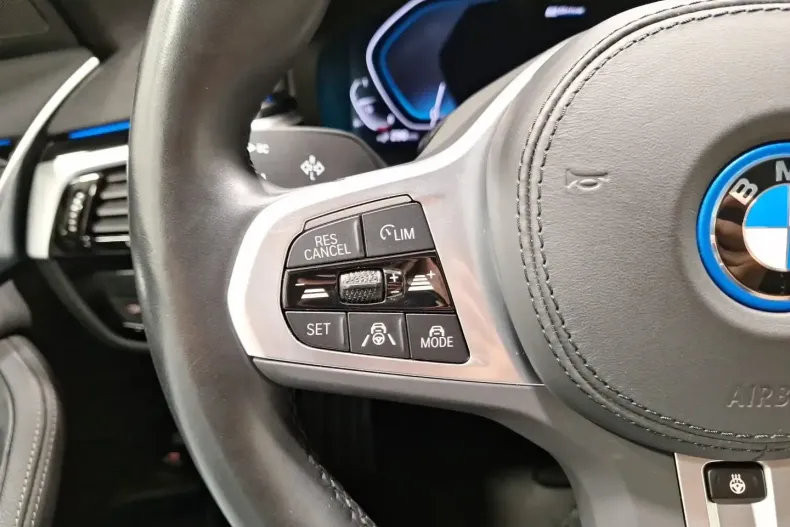 BMW 530 din 2022 cu 24.620 km - oferta BMW107409 - foto 31