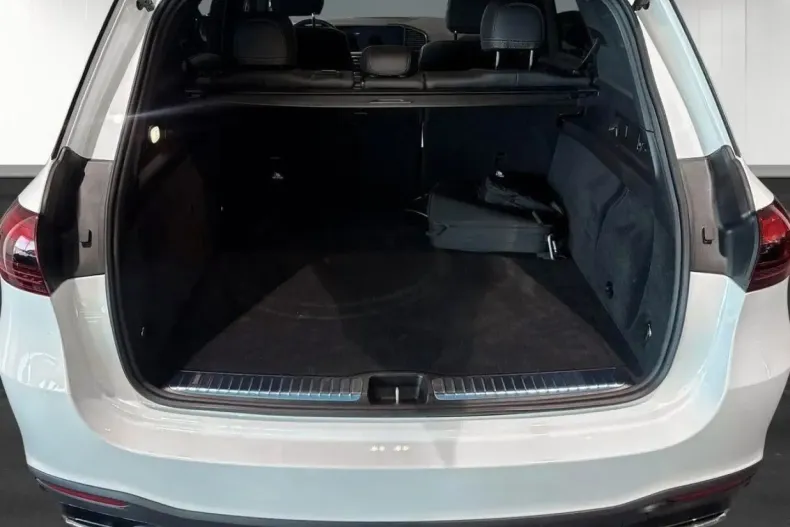 Mercedes-Benz GLE 350 din 2024 cu 14.500 km - oferta MER107416 - foto 5