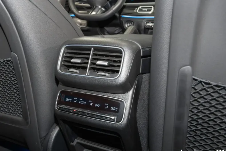 Mercedes-Benz GLE 450 din 2024 cu 21.825 km - oferta MER107418 - foto 26