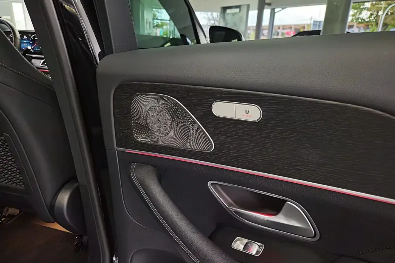 Mercedes-Benz GLE 300 din 2024 cu 13.047 km - oferta MER107419 - foto 18