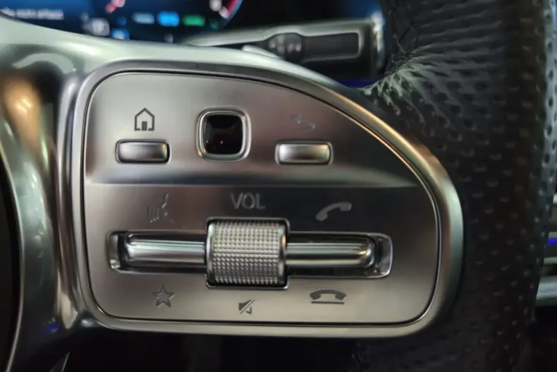 Mercedes-Benz GLE 300 din 2024 cu 13.047 km - oferta MER107419 - foto 25