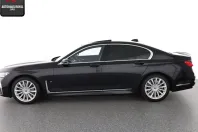BMW 750 din 2021 cu 41.383 km - oferta BMW107422 - foto 2
