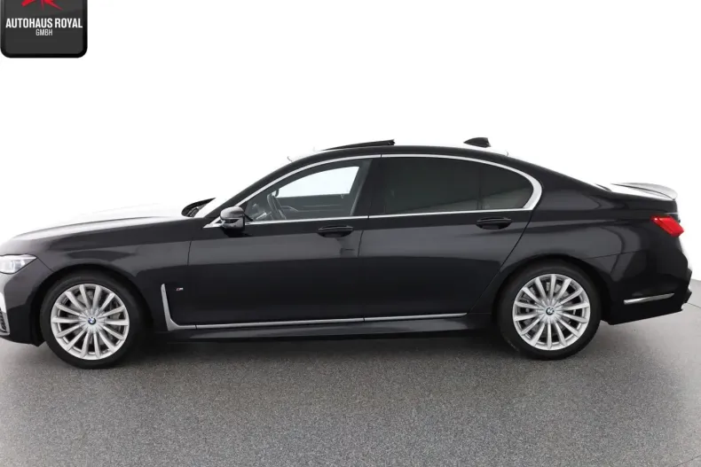 BMW 750 din 2021 cu 41.383 km - oferta BMW107422 - foto 2