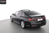BMW 750 din 2021 cu 41.383 km - oferta BMW107422 - foto 3