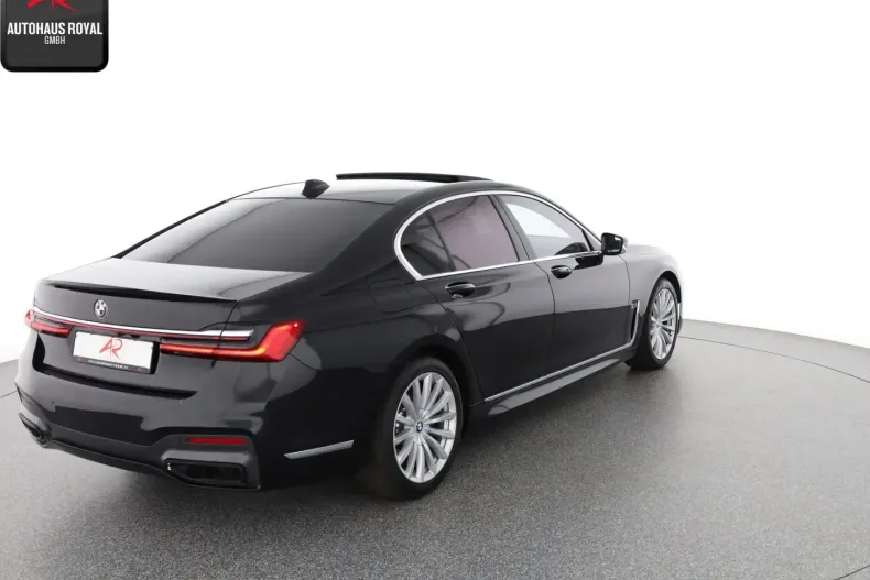 BMW 750 din 2021 cu 41.383 km - oferta BMW107422 - foto 5