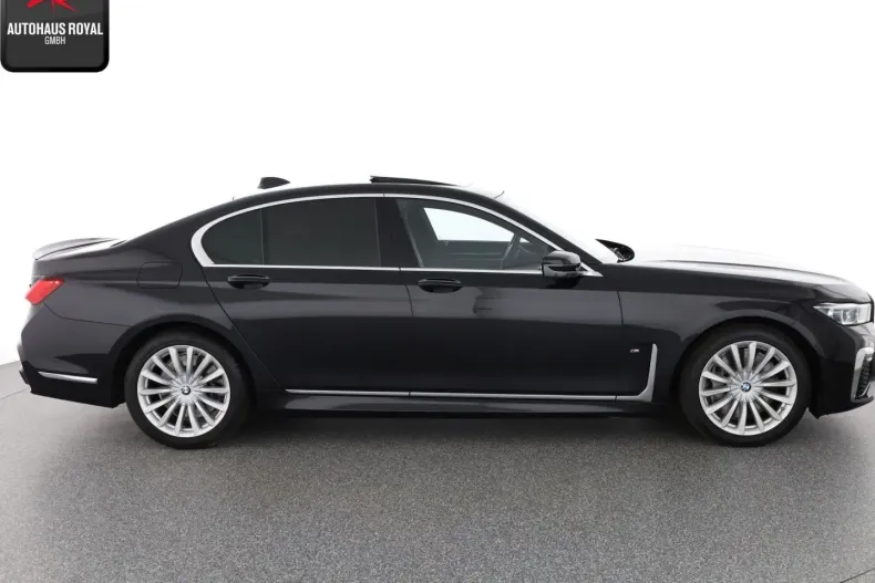 BMW 750 din 2021 cu 41.383 km - oferta BMW107422 - foto 6