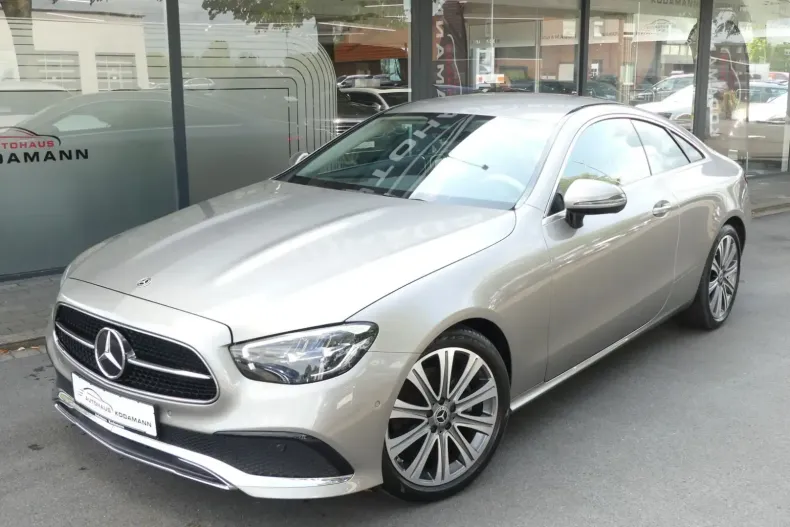 Mercedes-Benz E 200 din 2021 cu 49.410 km - oferta MER107425 - foto 2