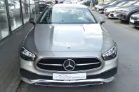 Mercedes-Benz E 200 din 2021 cu 49.410 km - oferta MER107425 - foto 3