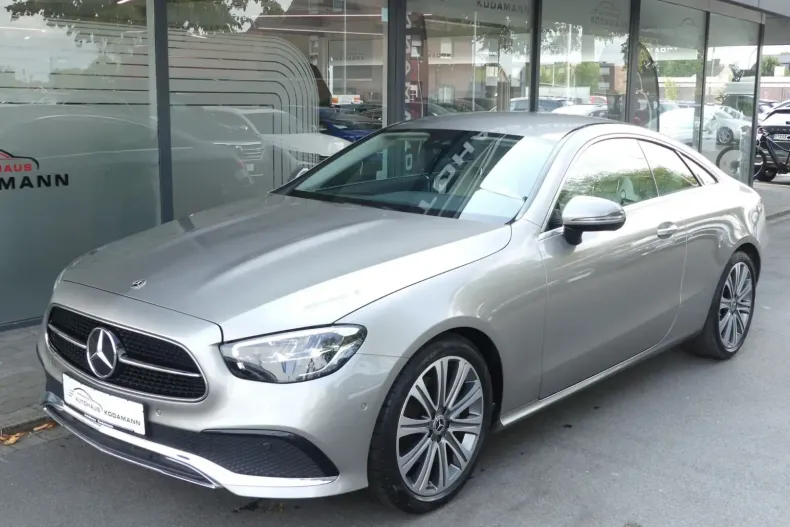 Mercedes-Benz E 200 din 2021 cu 49.410 km - oferta MER107425 - foto 5