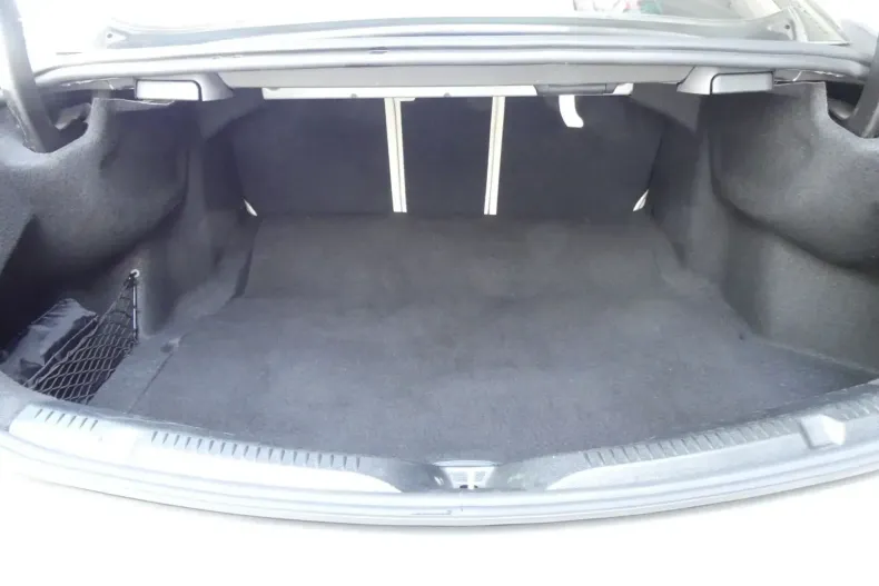 Mercedes-Benz E 200 din 2021 cu 49.410 km - oferta MER107425 - foto 10