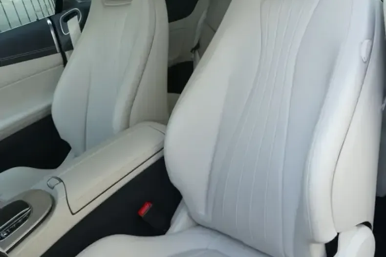 Mercedes-Benz E 200 din 2021 cu 49.410 km - oferta MER107425 - foto 13