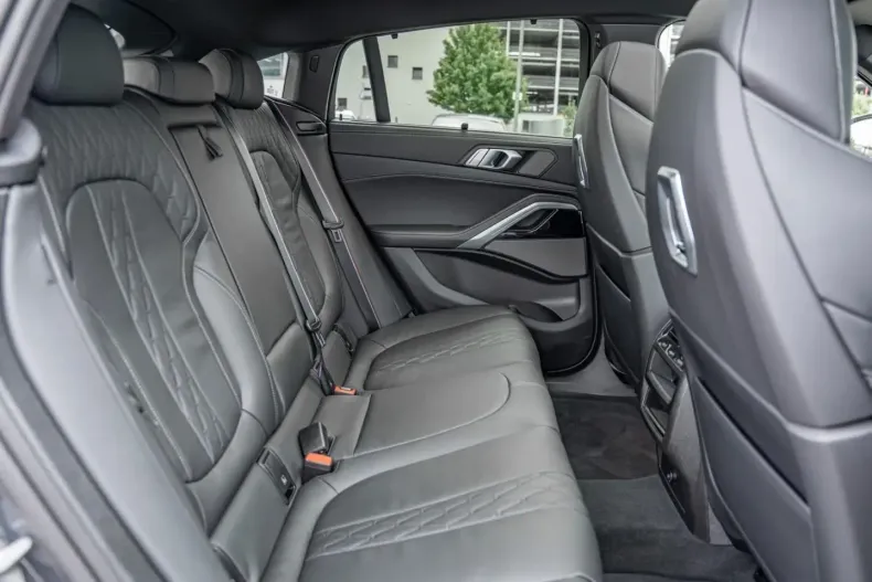 BMW X6 din 2024 cu 5.951 km - oferta BMW107441 - foto 5