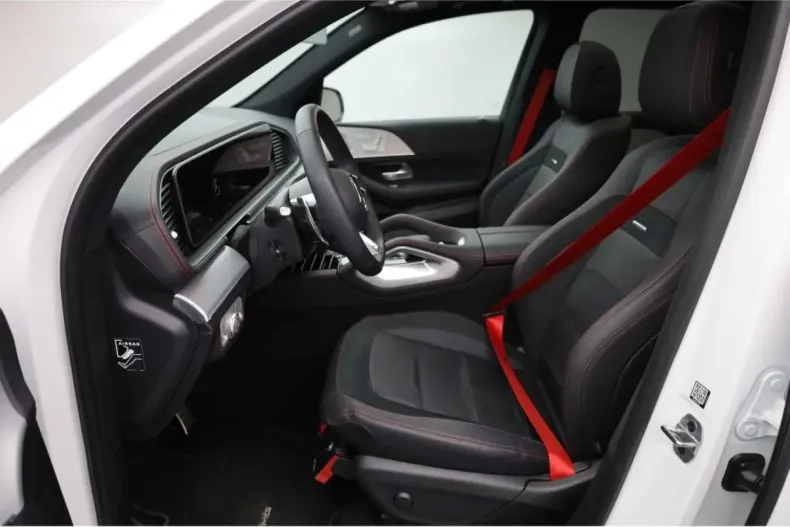 Mercedes-Benz GLE 53 AMG din 2024 cu 8.813 km - oferta MER107443 - foto 13