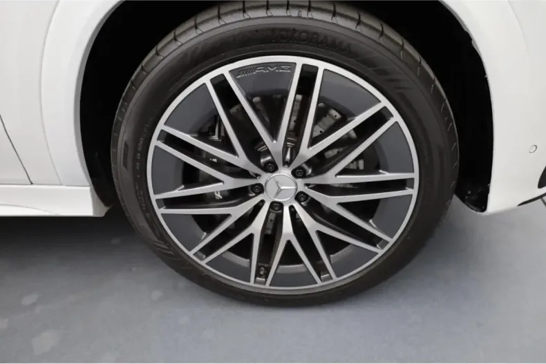 Mercedes-Benz GLE 53 AMG din 2024 cu 8.813 km - oferta MER107443 - foto 20