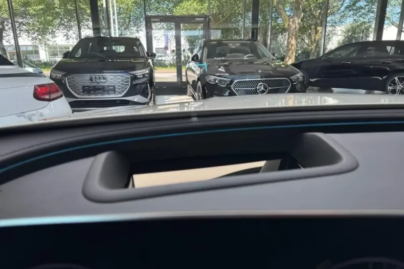 Mercedes-Benz E 300 din 2024 cu 17.574 km - oferta MER107445 - foto 16