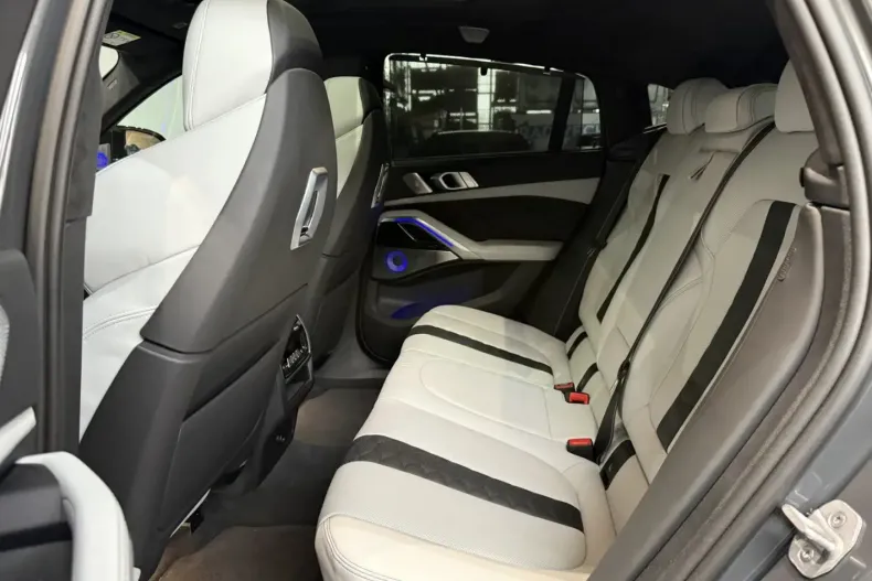 BMW X6 M din 2024 cu 19.600 km - oferta BMW107448 - foto 8