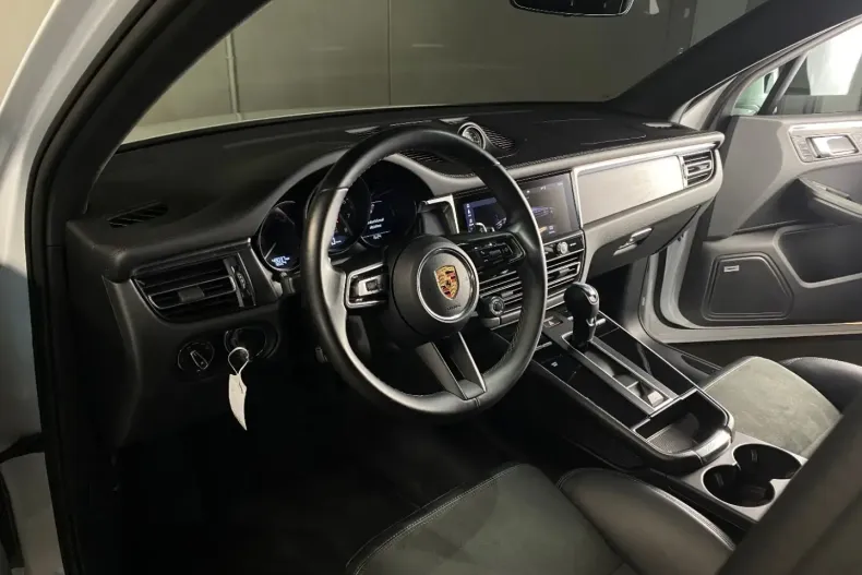 Porsche Macan din 2024 cu 48.100 km - oferta POR107451 - foto 13