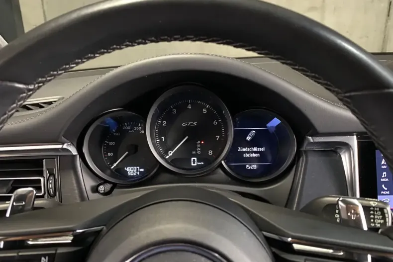 Porsche Macan din 2024 cu 48.100 km - oferta POR107451 - foto 16