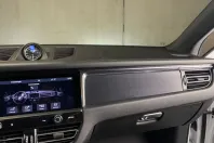 Porsche Macan din 2024 cu 48.100 km - oferta POR107451 - foto 21