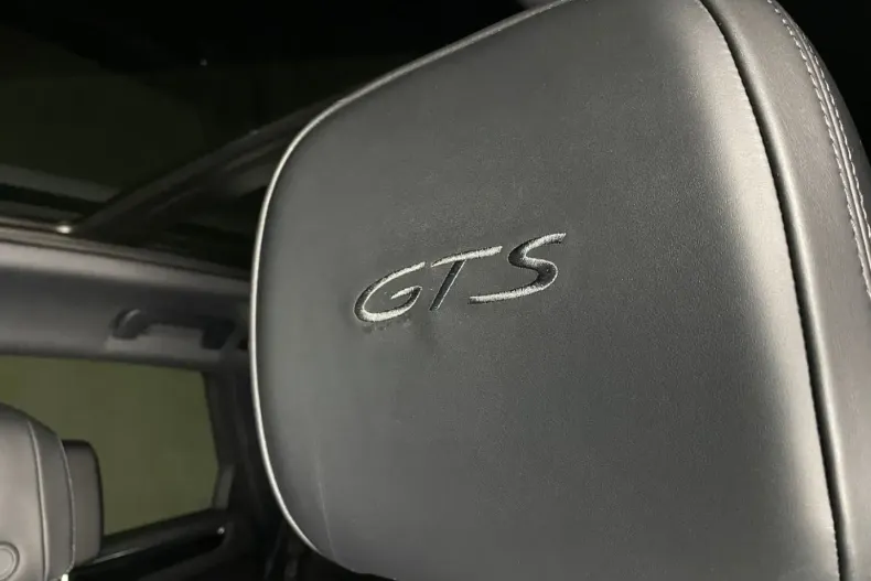 Porsche Macan din 2024 cu 48.100 km - oferta POR107451 - foto 31