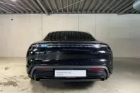 Porsche Taycan din 2023 cu 18.100 km - oferta POR107452 - foto 6