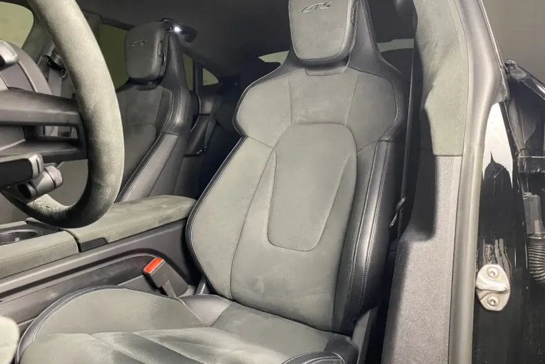 Porsche Taycan din 2023 cu 18.100 km - oferta POR107452 - foto 12