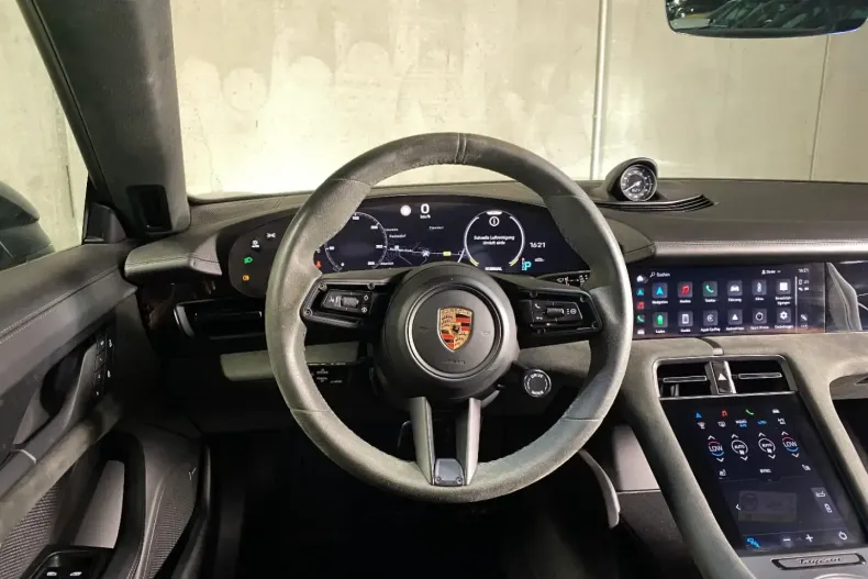 Porsche Taycan din 2023 cu 18.100 km - oferta POR107452 - foto 13