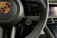 Porsche Taycan din 2023 cu 18.100 km - oferta POR107452 - foto 16