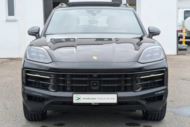 Porsche Cayenne din 2024 cu 20.682 km - oferta POR107468 - foto 2
