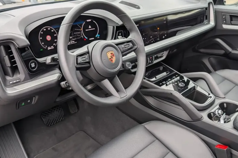 Porsche Cayenne din 2024 cu 20.682 km - oferta POR107468 - foto 8