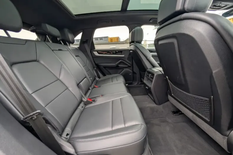 Porsche Cayenne din 2024 cu 20.682 km - oferta POR107468 - foto 19