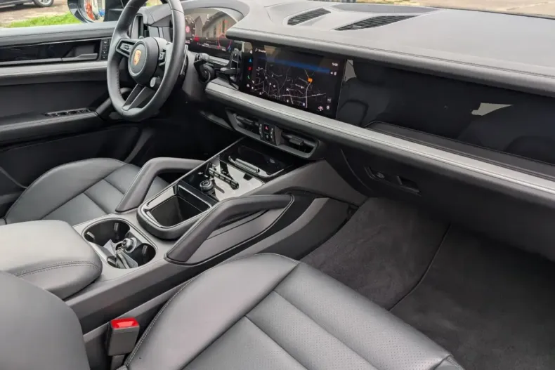 Porsche Cayenne din 2024 cu 20.682 km - oferta POR107468 - foto 20