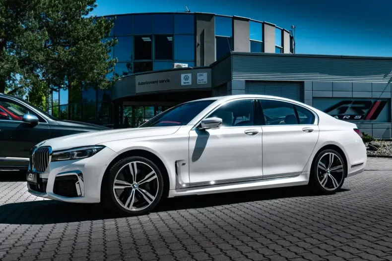 BMW 750 din 2021 cu 95.500 km - oferta BMW107469 - foto 5