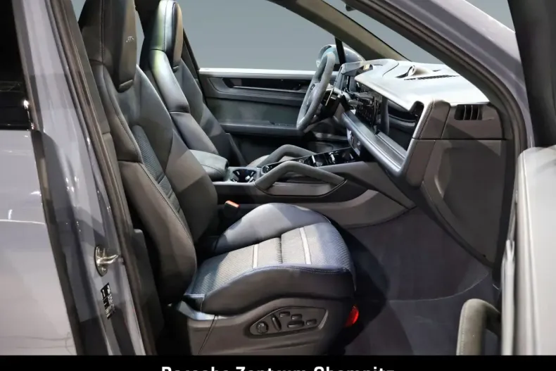 Porsche Cayenne din 2024 cu 19.750 km - oferta POR107472 - foto 12