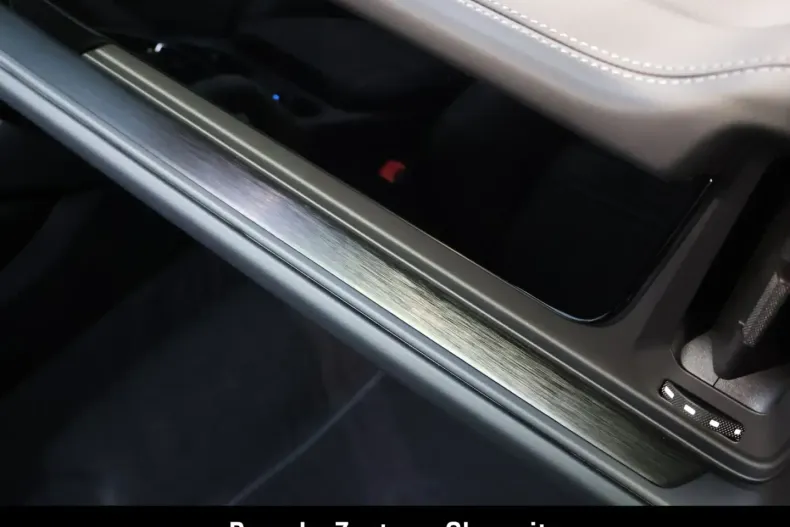 Porsche Cayenne din 2024 cu 19.750 km - oferta POR107472 - foto 34