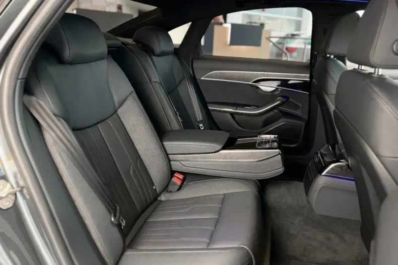 Audi A8 din 2023 cu 32.750 km - oferta AUD107477 - foto 25