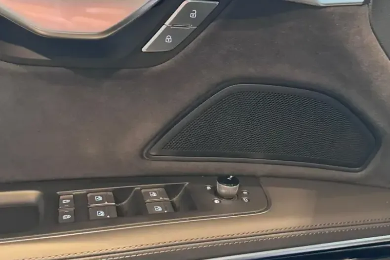 Audi A8 din 2023 cu 55.865 km - oferta AUD107478 - foto 8