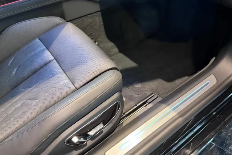 Audi A8 din 2023 cu 55.865 km - oferta AUD107478 - foto 17