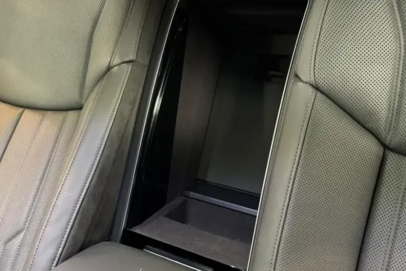 Audi A8 din 2023 cu 55.865 km - oferta AUD107478 - foto 36