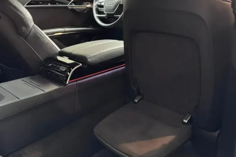 Audi A8 din 2023 cu 55.865 km - oferta AUD107478 - foto 43