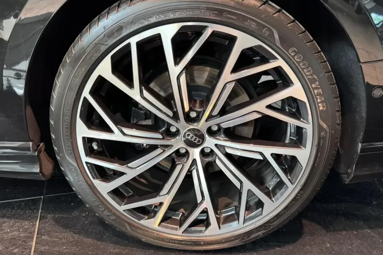 Audi A8 din 2023 cu 55.865 km - oferta AUD107478 - foto 50