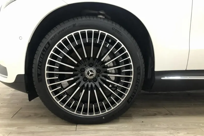 Mercedes-Benz EQC din 2023 cu 4.133 km - oferta MER107479 - foto 1