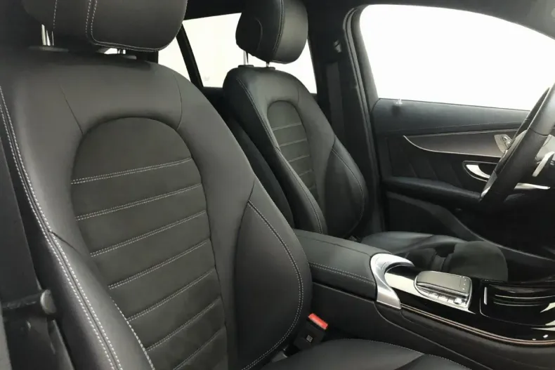 Mercedes-Benz EQC din 2023 cu 4.133 km - oferta MER107479 - foto 13