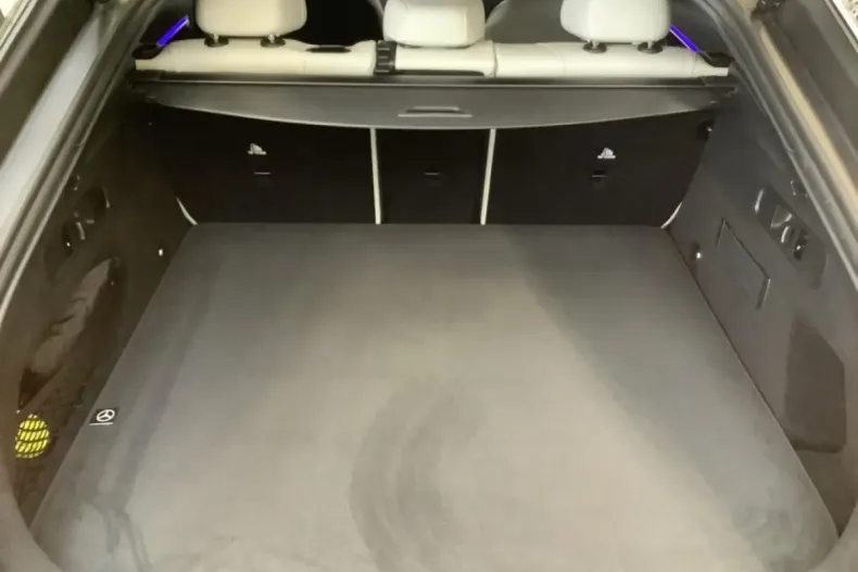 Mercedes-Benz GLC 200 din 2024 cu 9.500 km - oferta MER107481 - foto 16