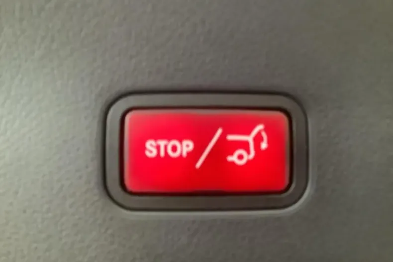 Mercedes-Benz GLC 200 din 2024 cu 9.500 km - oferta MER107481 - foto 17