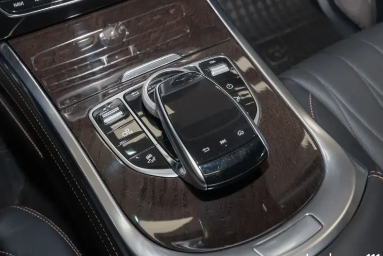 Mercedes-Benz G 400 din 2023 cu 88.973 km - oferta MER107497 - foto 21