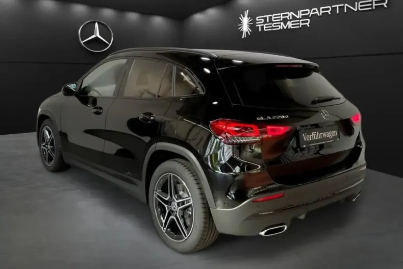 Mercedes-Benz GLA 220 din 2022 cu 37.914 km - oferta MER107500 - foto 3
