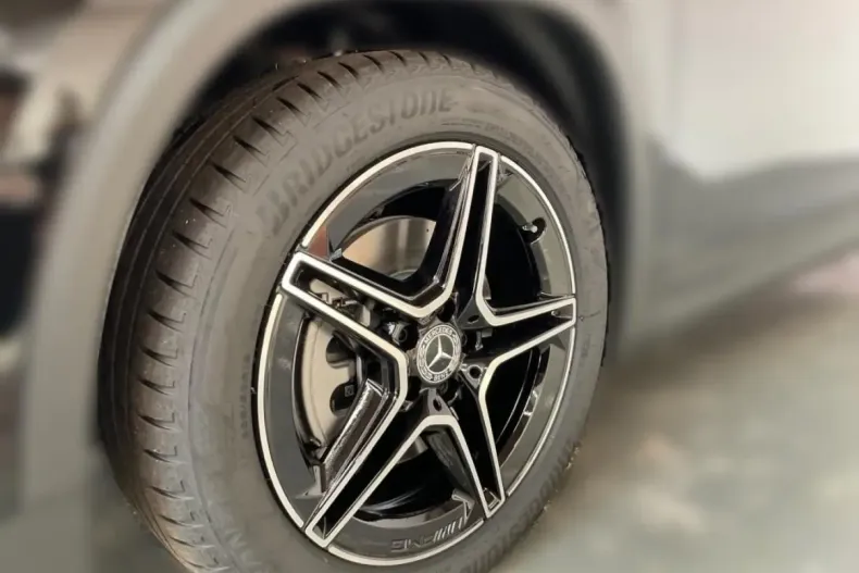 Mercedes-Benz GLA 220 din 2022 cu 37.914 km - oferta MER107500 - foto 6